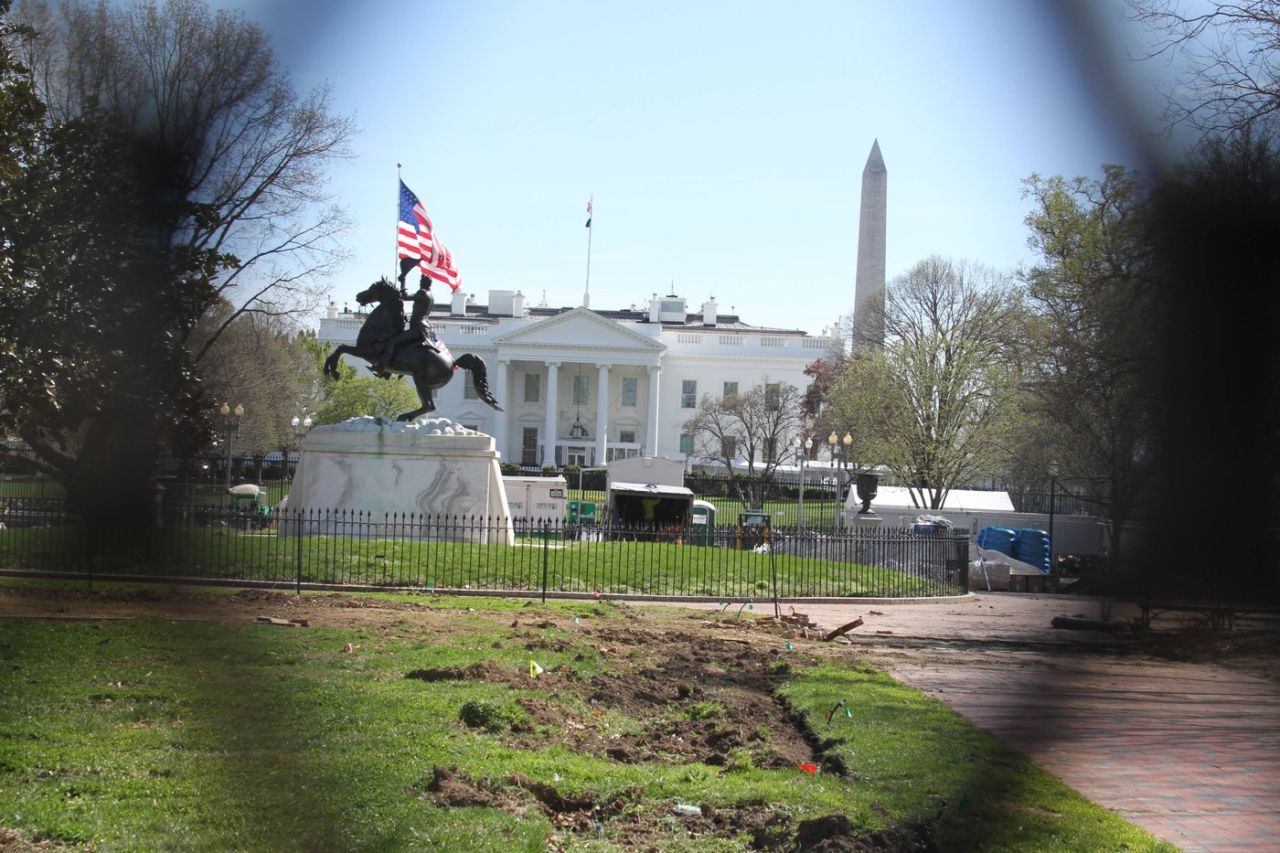 Trump construiește un complex secret sub Casa Albă. Ce scop are?