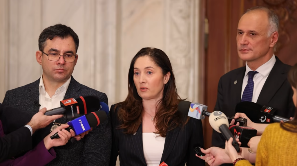 USR acuză: Grindeanu subminează Guvernul, „bate țara” pentru a-l dărâma