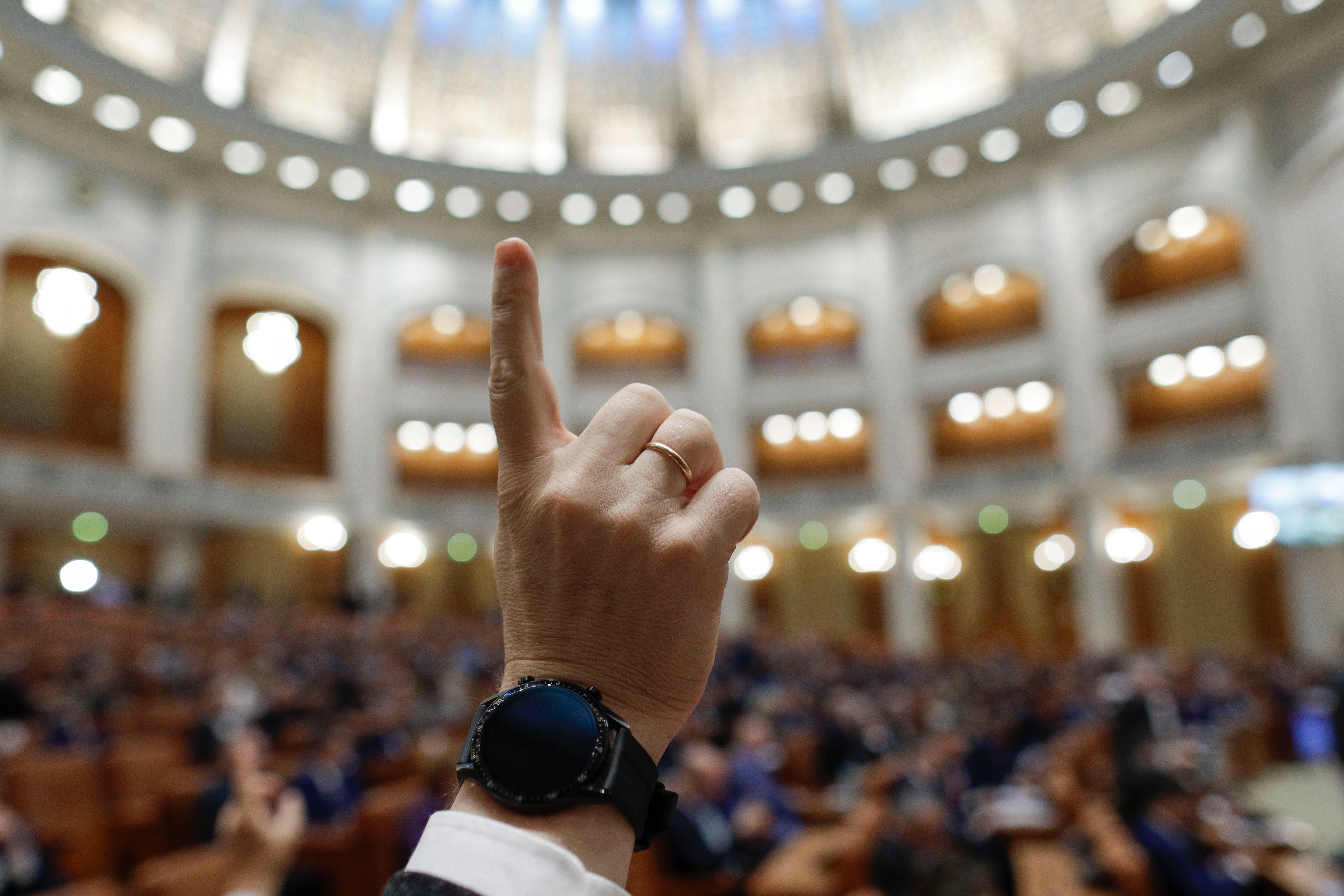 Parlamentari AUR, SOS și POT vor să anuleze legile anti-fasciste și cultul criminalilor de război