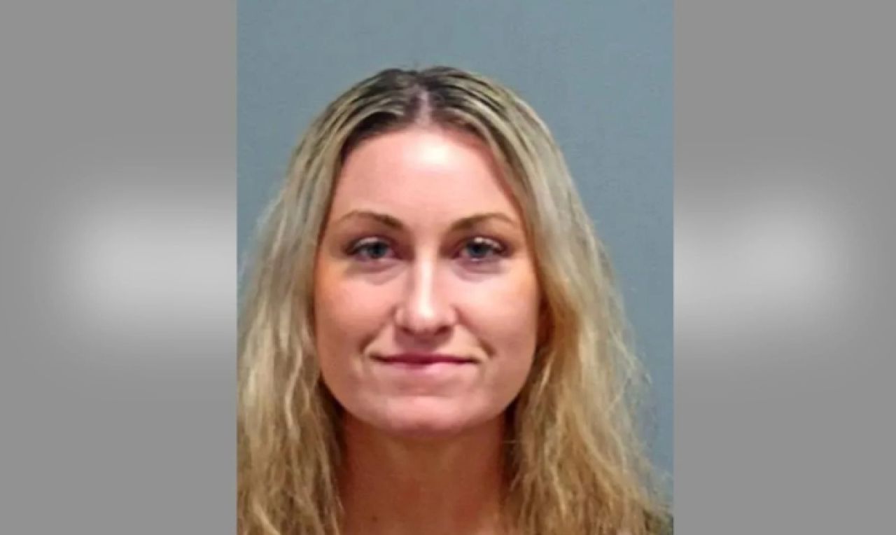 Triunghi amoros exploziv: Femeia a deschis focul la petrecere după ce soțul și amantul s-au întâlnit!