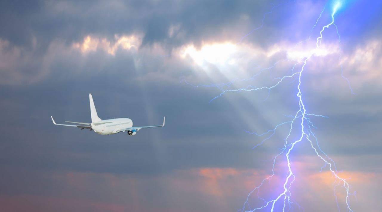 Cod roșu de vreme severă în Grecia: Avertisment pentru românii aflați în vacanță! Vânt, ploi și grindină.