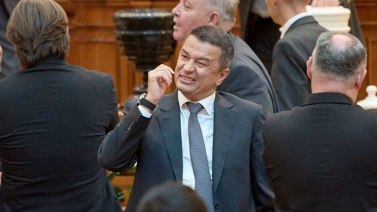 Grindeanu, întrebat de "cutia de pantofi": răspuns șocant despre prețul motorinei!