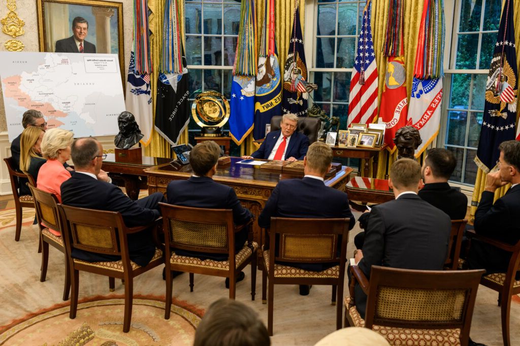 Trump amenință: Oprește armele pentru Ucraina dacă Europa nu ajută la Ormuz