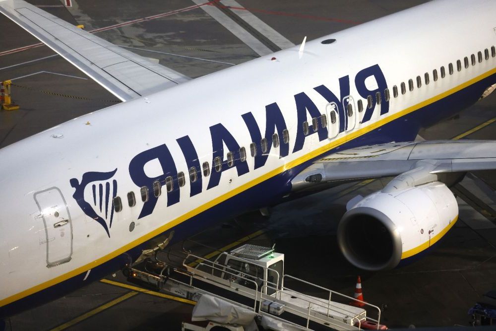 Zborurile estivale, amenințate de criza de combustibil: O vară cu turbulențe?