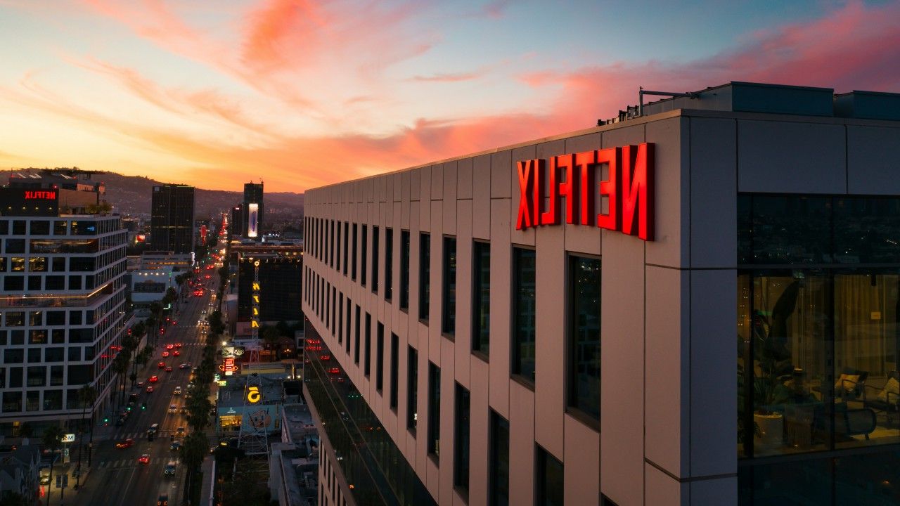Netflix, obligat să returneze până la 500 de euro clienților! Acuzat de scumpiri ilegale.