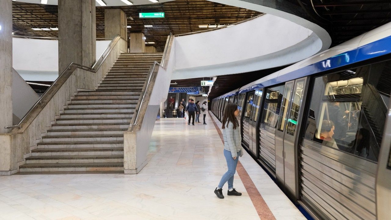 Prețul călătoriei cu metroul în București explodează la 7 lei! Ministrul confirmă majorarea șoc.