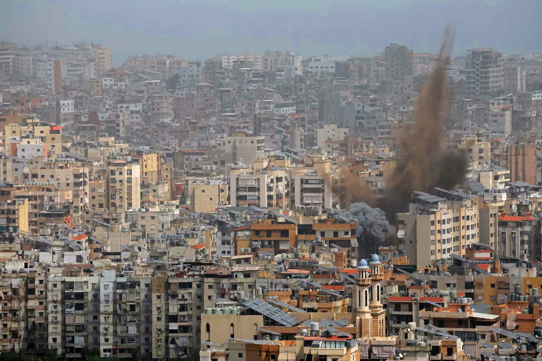 Trump amenință Iranul: „Deschideți Strâmtoarea sau veți trăi în iad!”