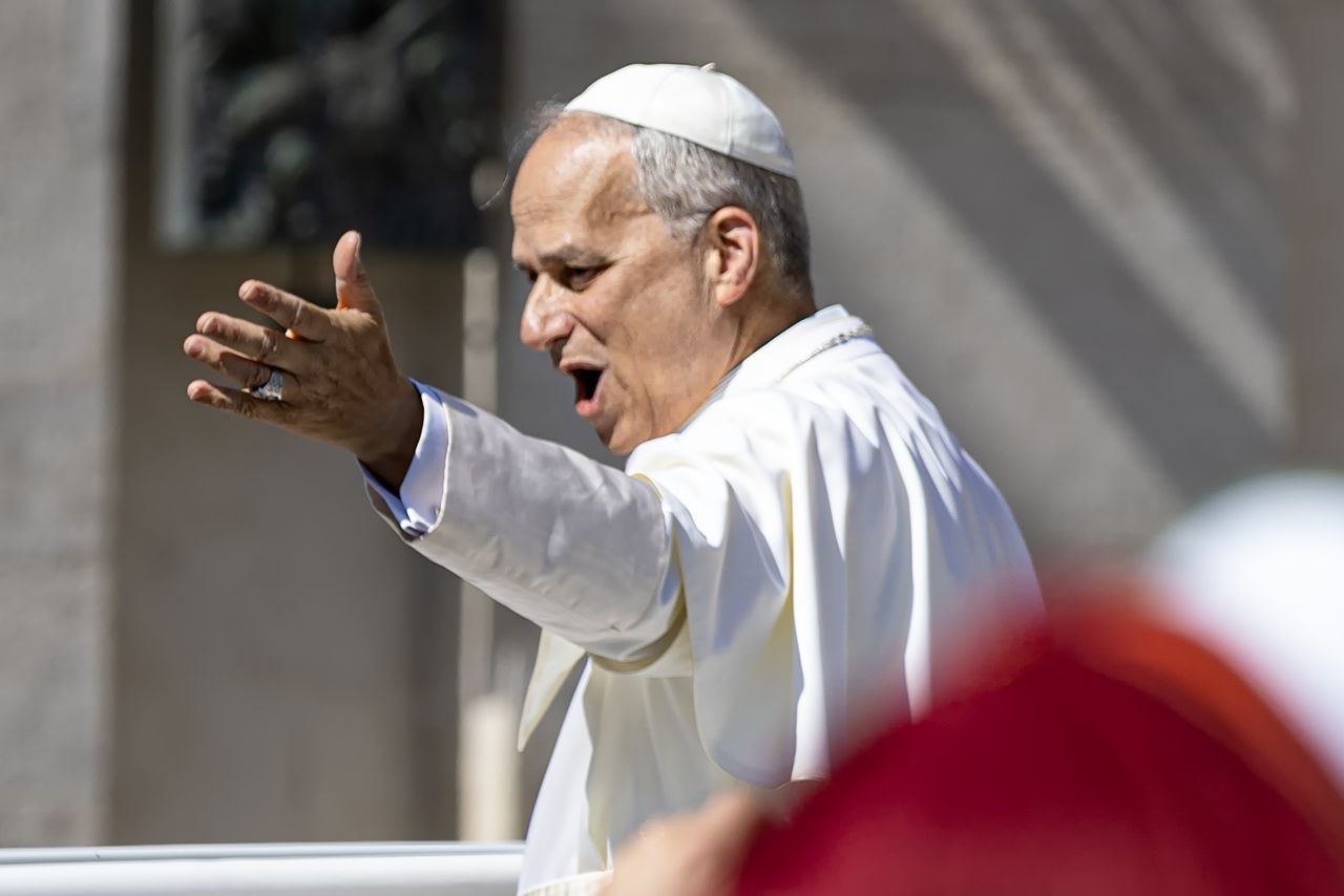 Apelul Papei de Paște: „Cei care pot declanșa războaie să aleagă pacea”
