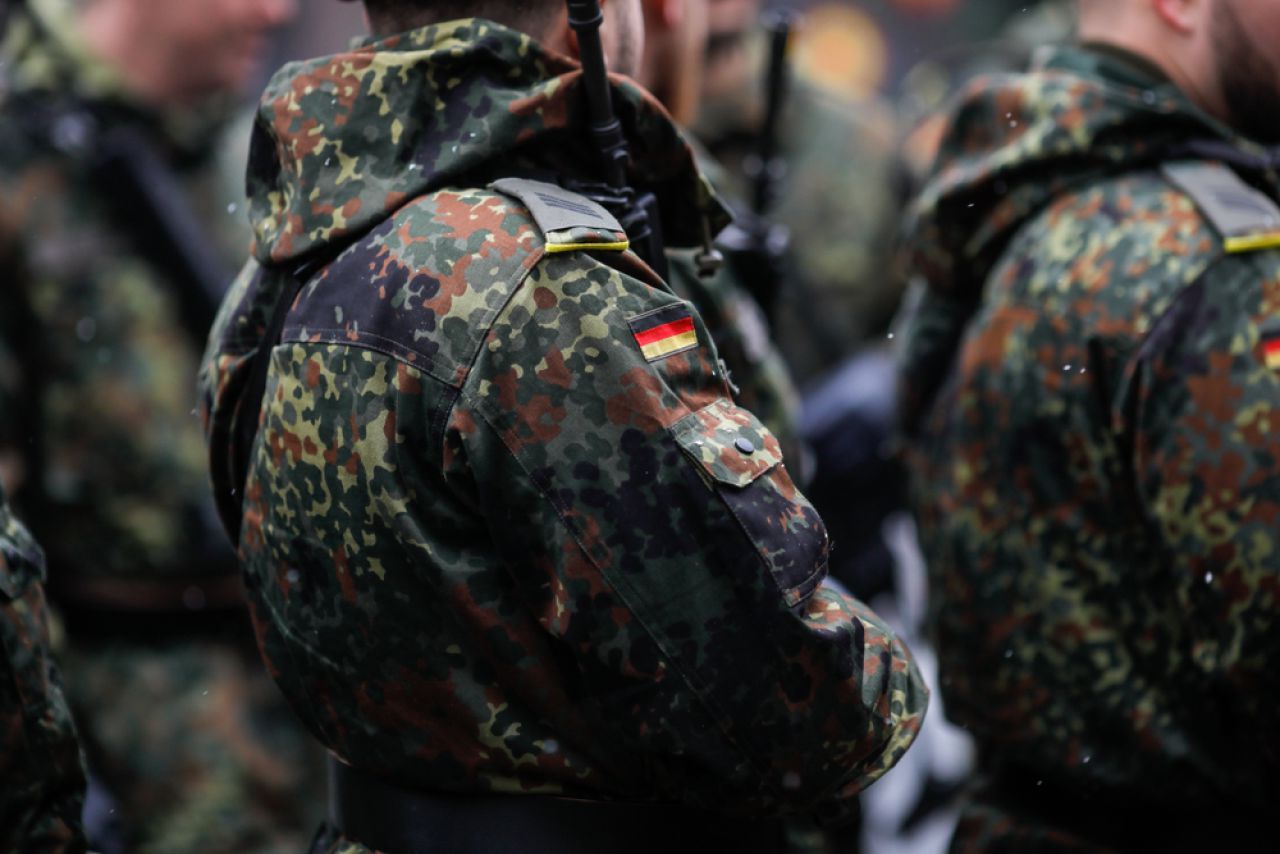 Germania, în alertă: Bărbații sub 45 de ani, sub lupa armatei pentru călătoriile în străinătate