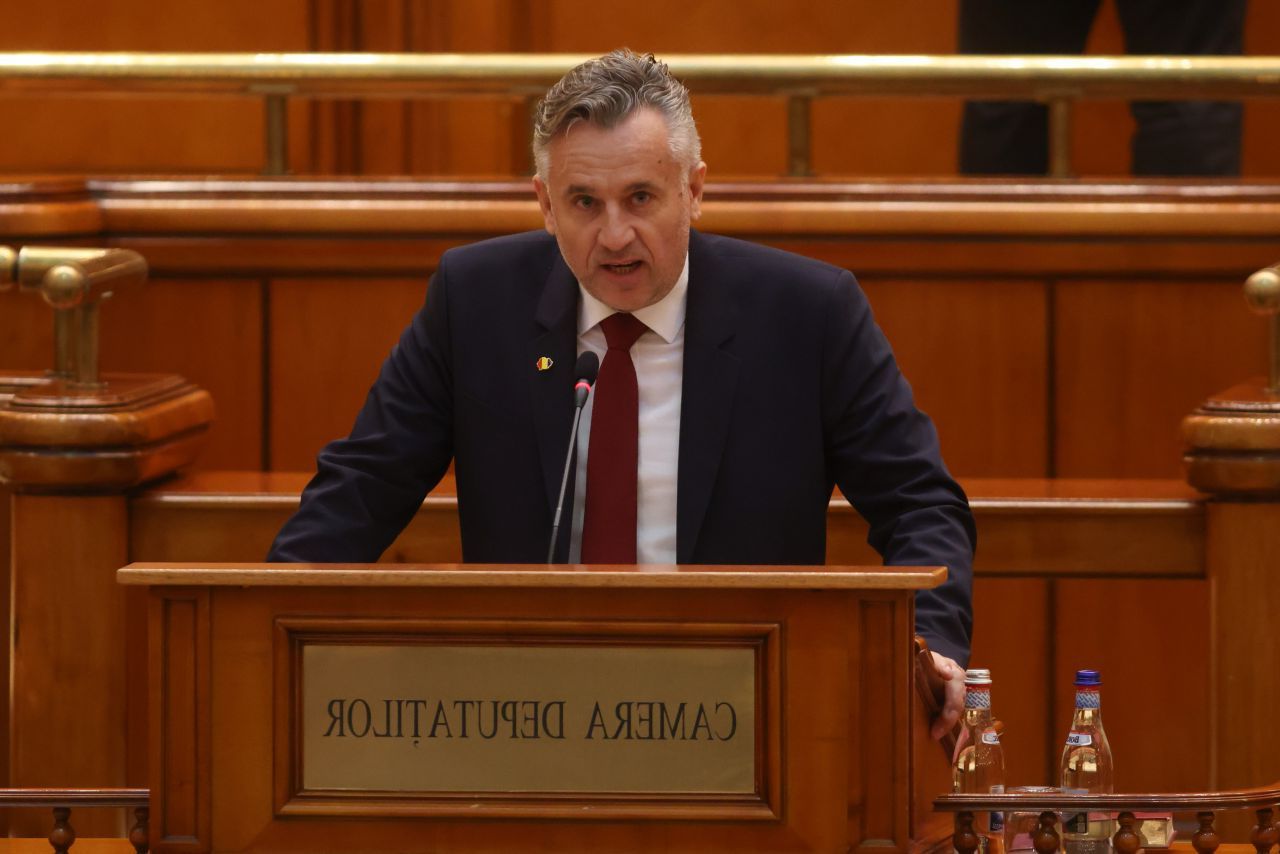 Deputat AUR, trimis în judecată pentru amenințări pe Facebook: "Să aruncăm în aer clădirile astea"