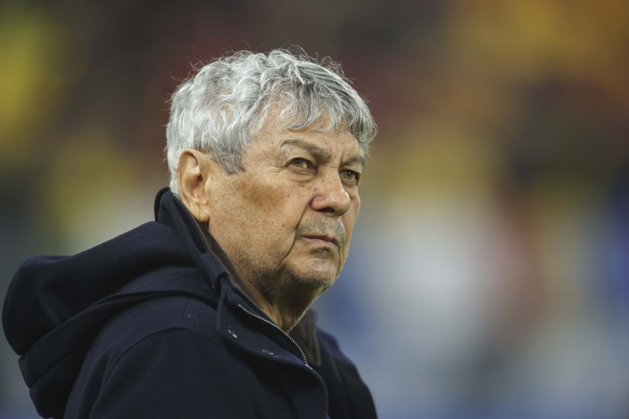 Decizie crucială pentru Mircea Lucescu: Medicii stabilesc cum să intervină