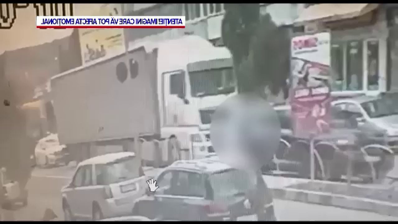 Tragedie în Suceava: Femeie strivită sub TIR, picioarele i-au fost amputate. Imagini șocante!