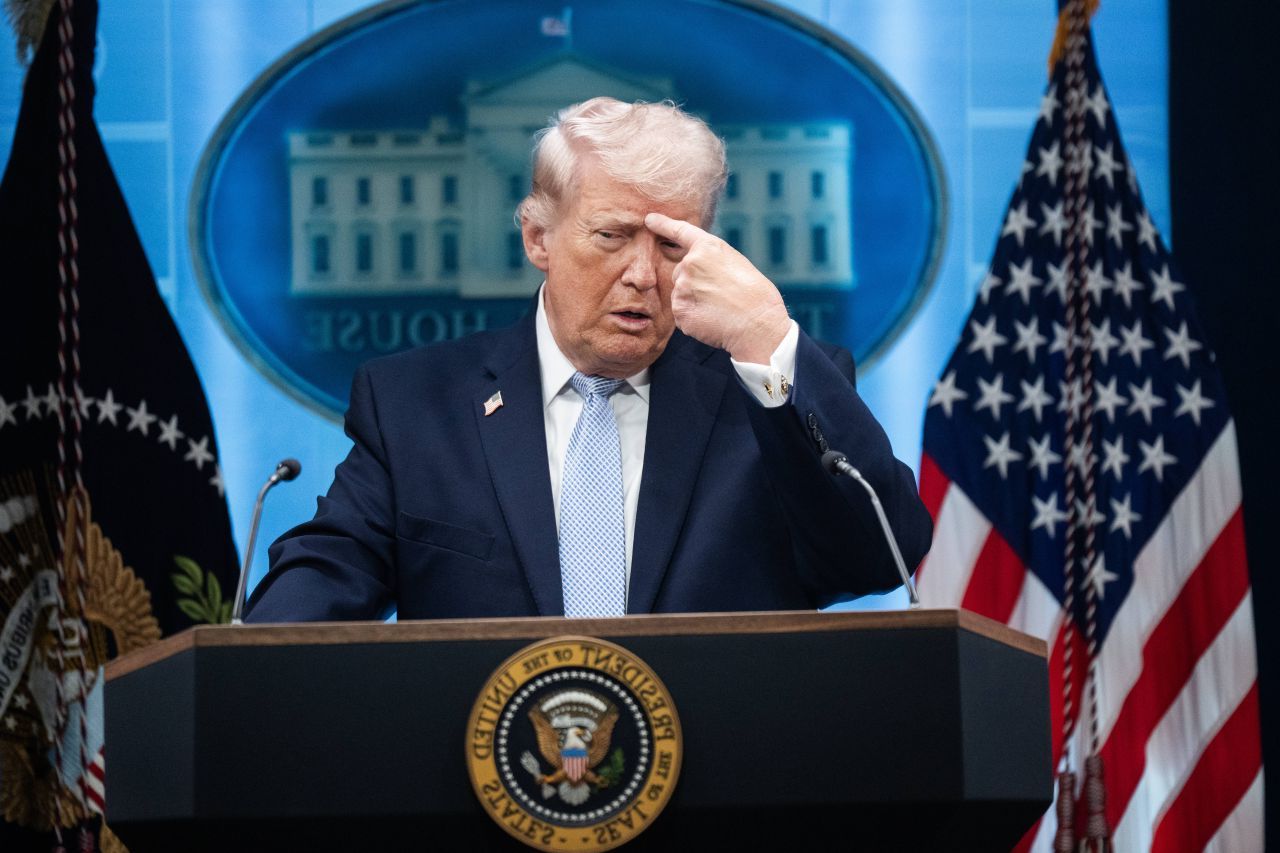 Trump, întrebat despre sănătatea mintală după amenințările șocante la adresa Iranului | VIDEO