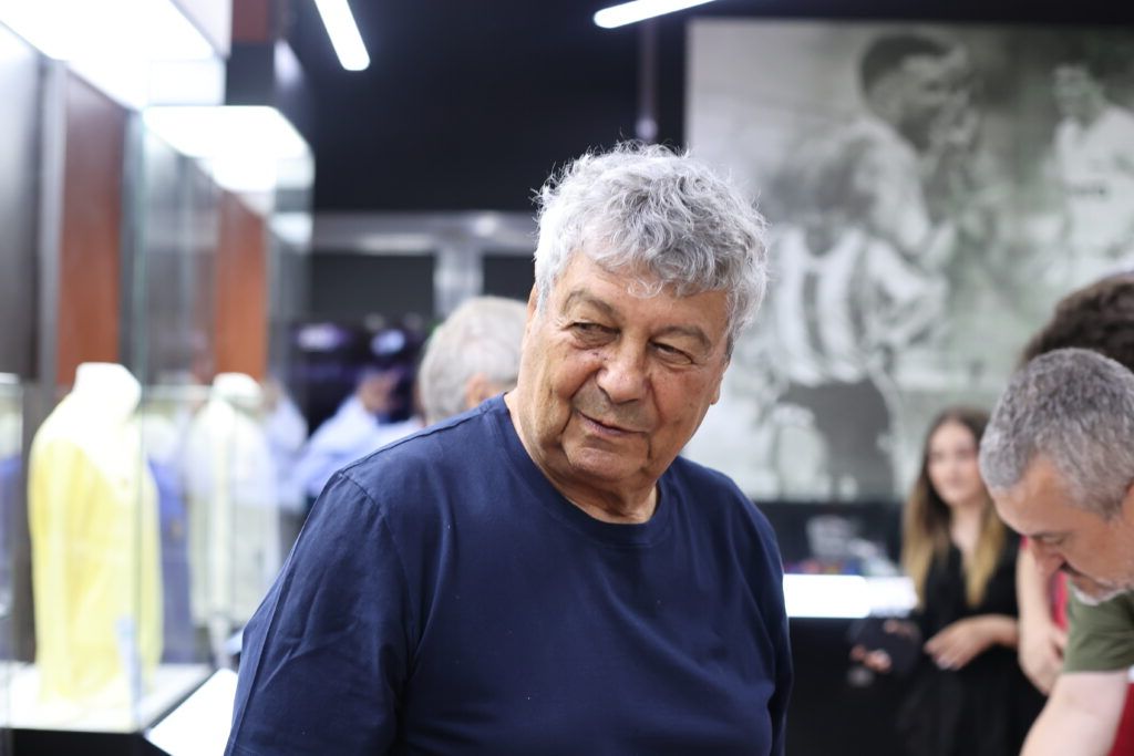 Nicușor Dan: Moștenirea lui Lucescu depășește excelența sportivă!