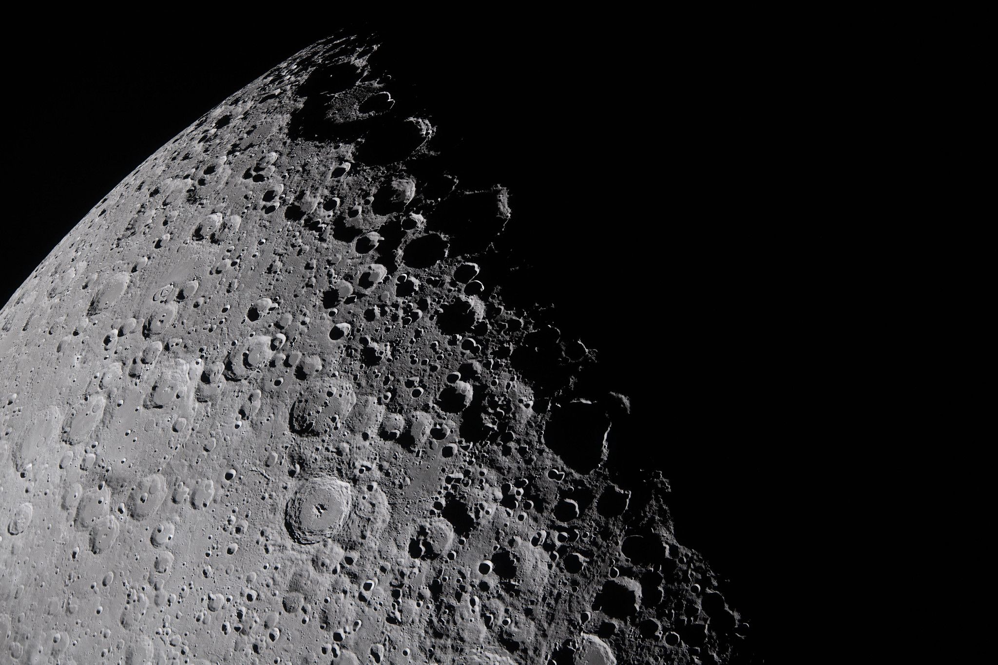 Artemis 2: Echipajul a văzut meteoriți lovind Luna în timp real. „Pur și simplu remarcabil!”