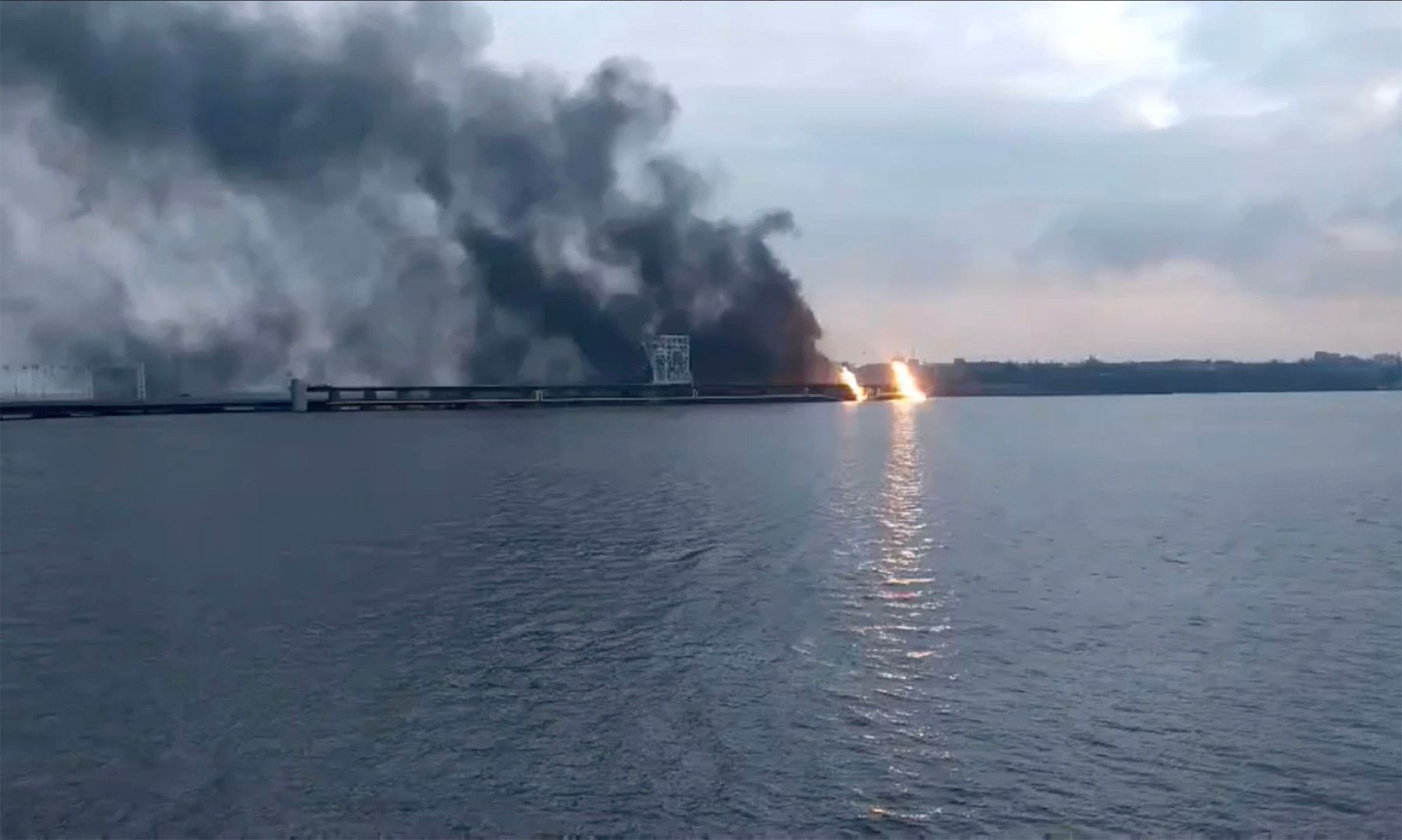 Ucraina: Doi morți în Dnipro, atacuri înainte de Paște. Armistițiul, sub semnul întrebării