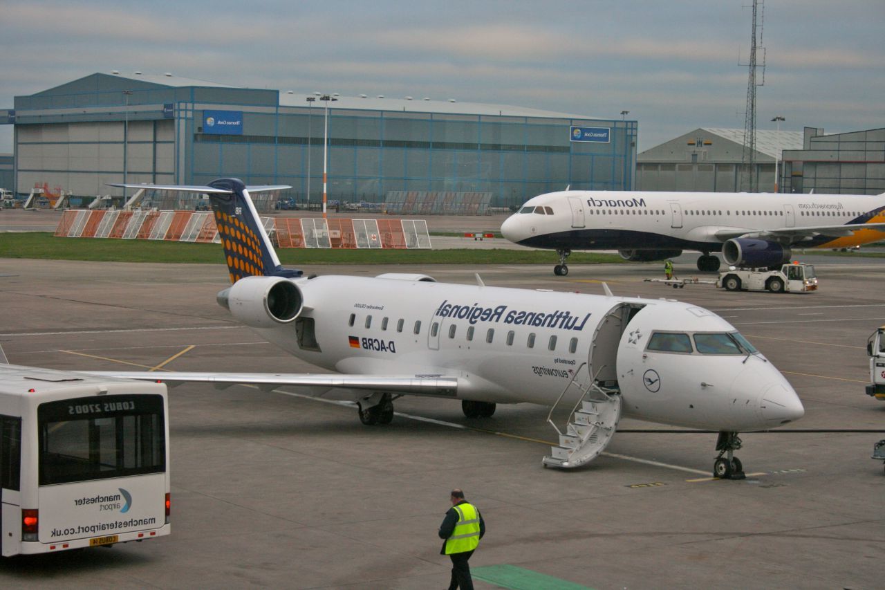Haos la Lufthansa: Sute de zboruri de Paște, anulate din cauza grevei!