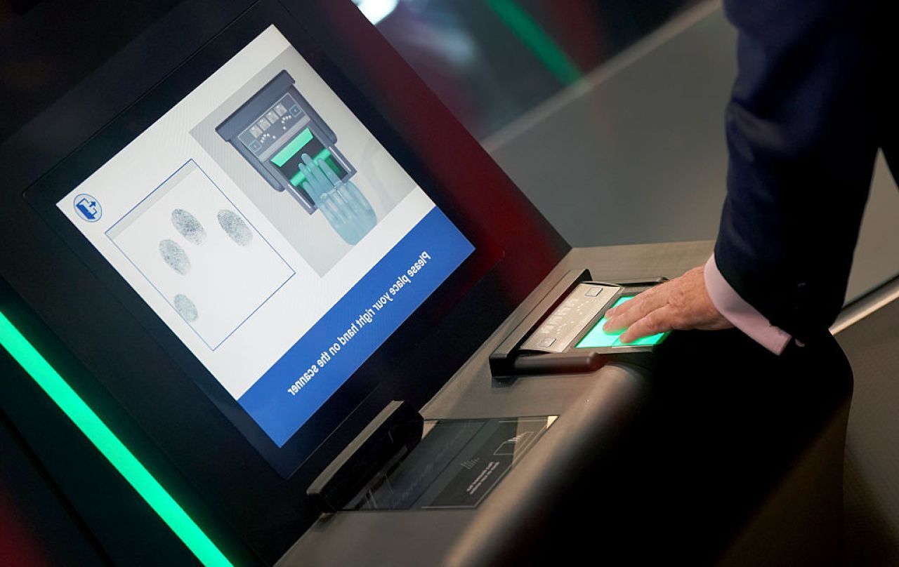 Frontierele UE se schimbă! Sistemul Entry/Exit, activ în toată Uniunea Europeană