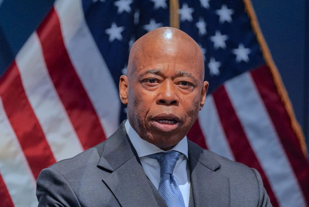 Fostul primar al New York-ului, Eric Adams, a devenit cetățean albanez