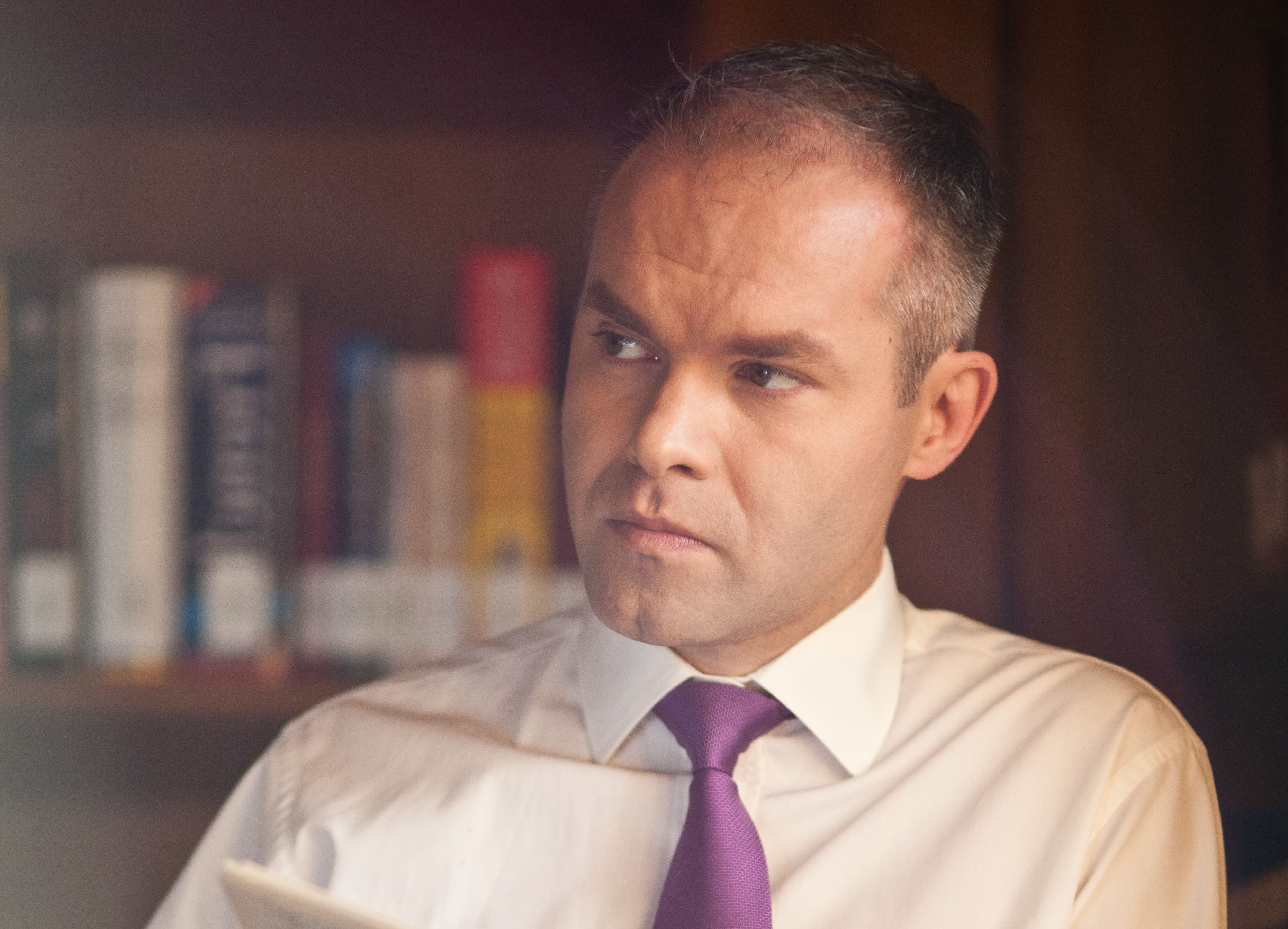 Funeriu, verdict dur pentru manualele de ştiinţe: „Par concepute pentru imprimat pe tricouri”