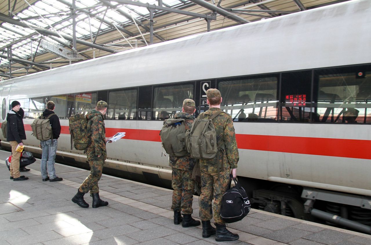 Germania, în haos: Bărbații sub 45 de ani, blocați în țară de o nouă regulă militară?