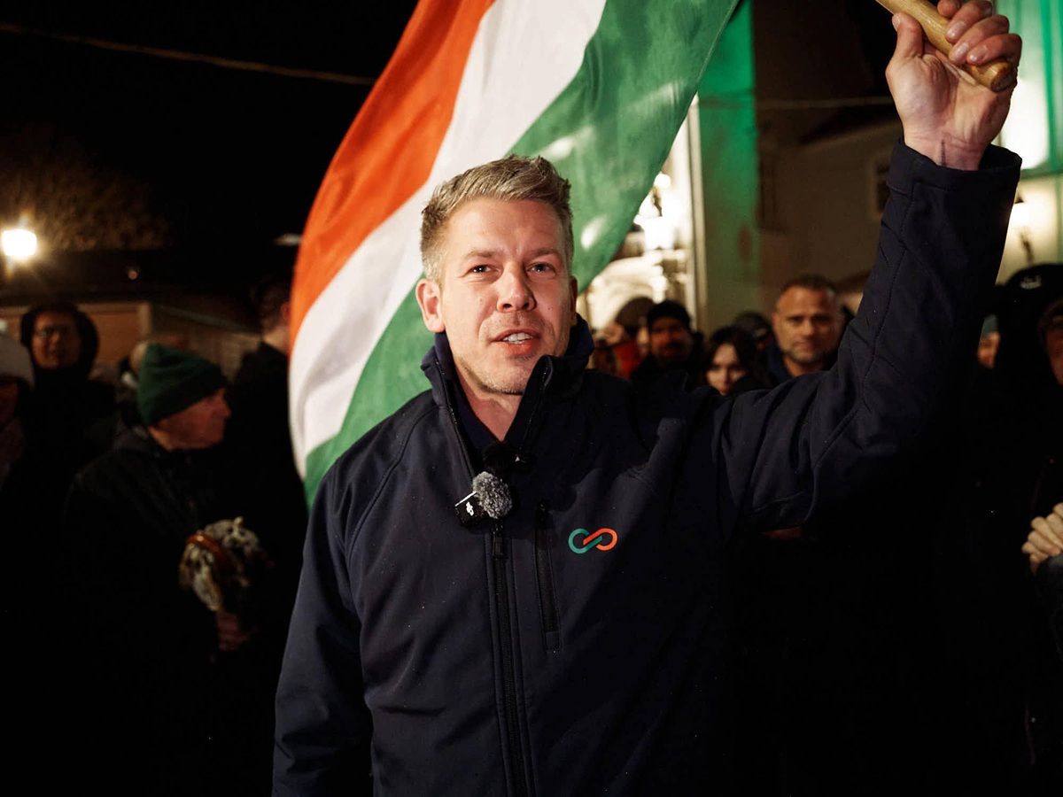 Peter Magyar îl acuză dur pe George Simion: „A dansat pe mormintele eroilor noștri!”