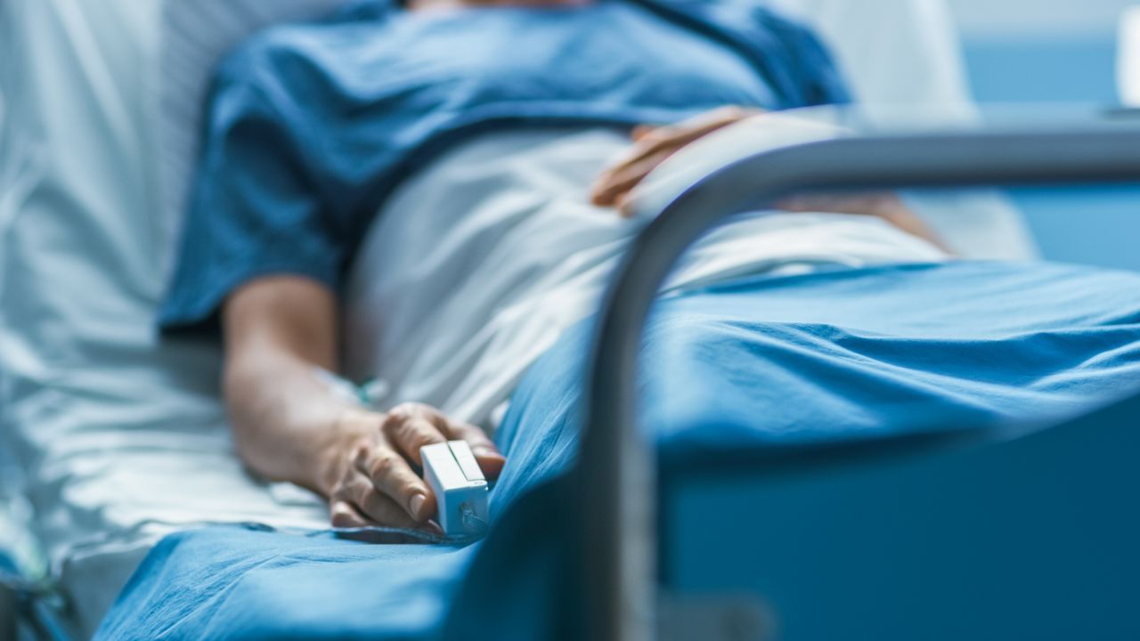 Cancerul devastează România, dar accesul la studii clinice este extrem de limitat