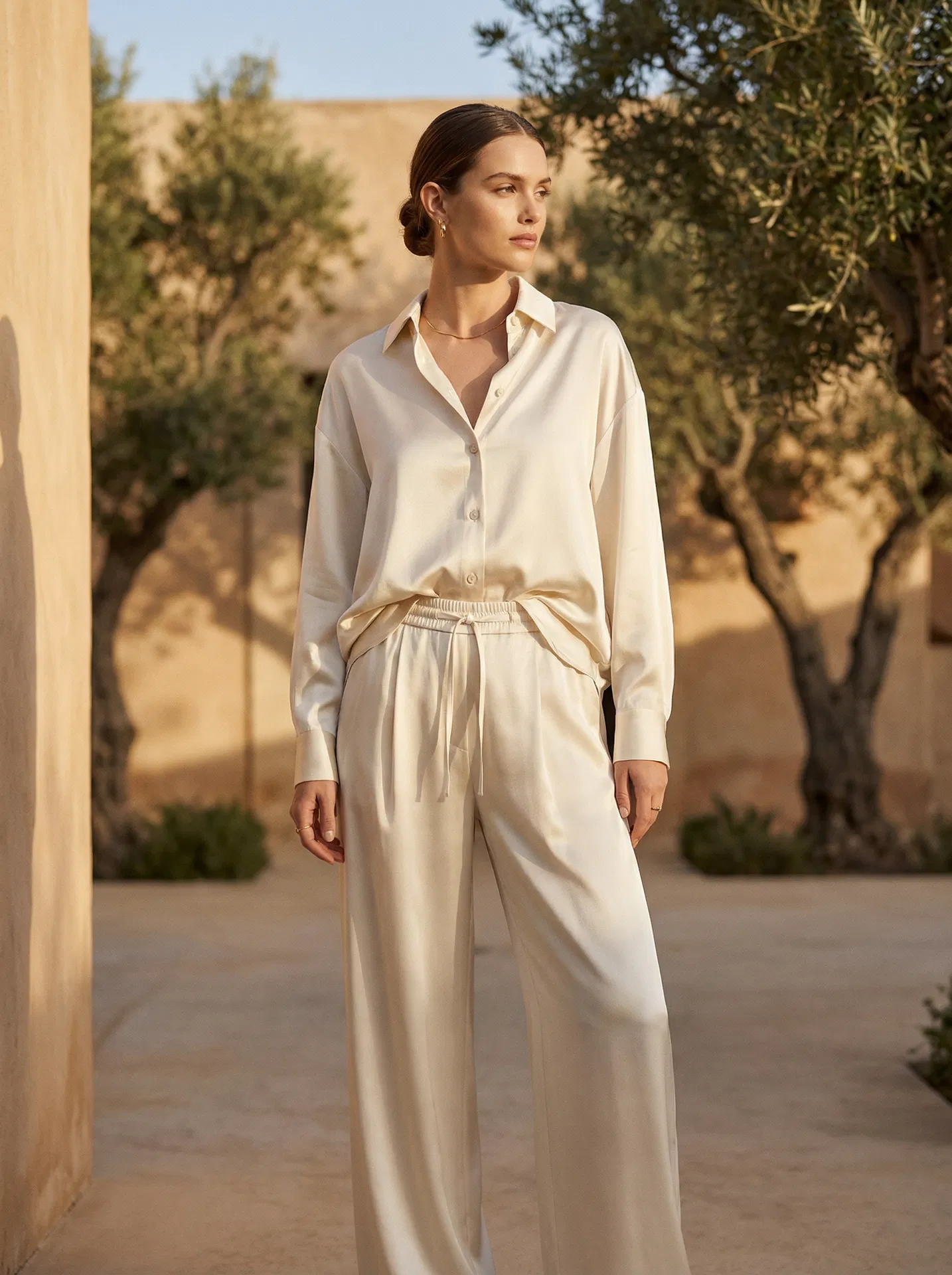 Ivoire Silk Lounge Set