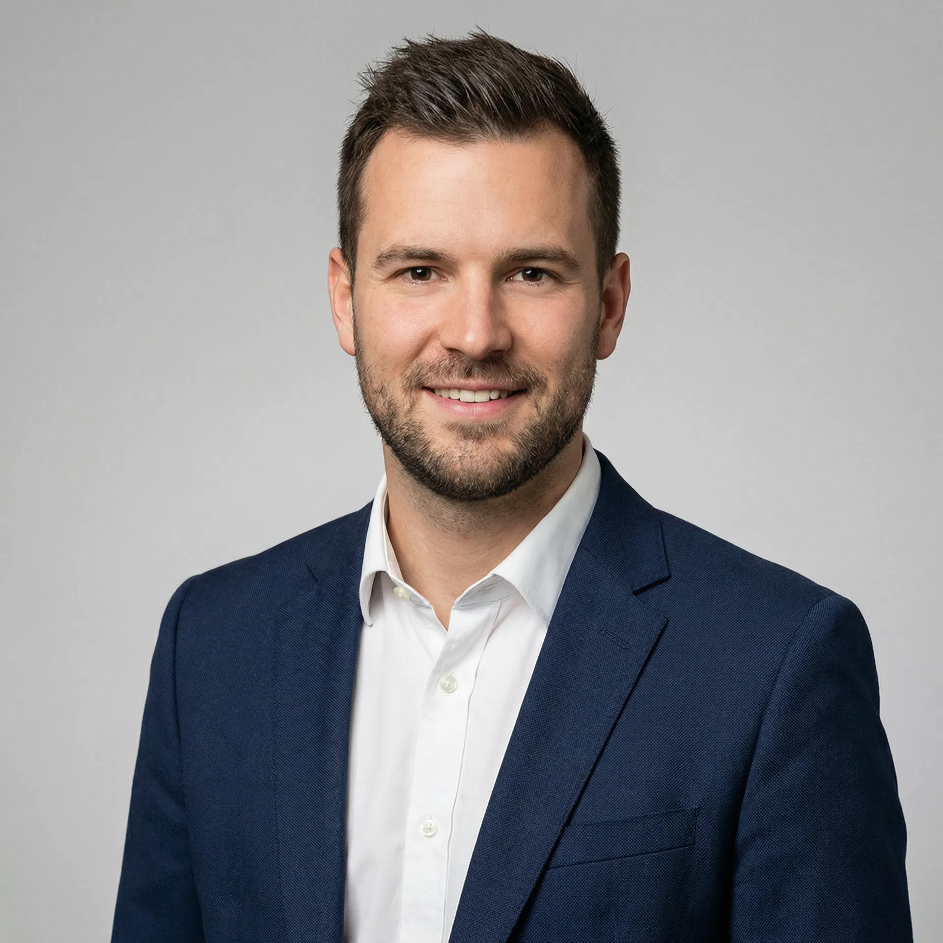 Nick, Senior Debt Specialist