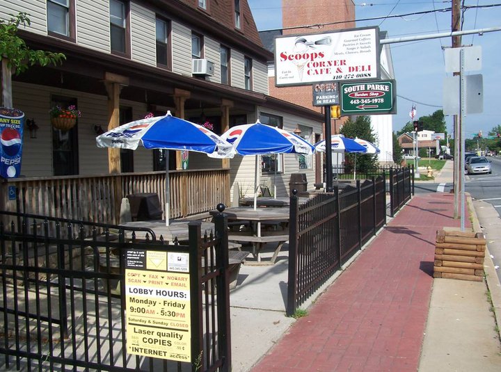 Scoops Corner Cafe & Deli