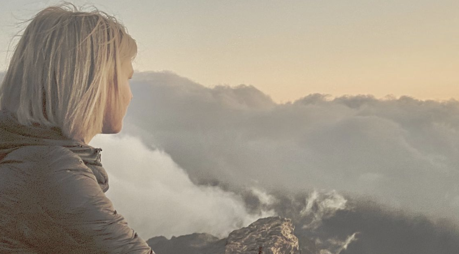 Resonates Within logo