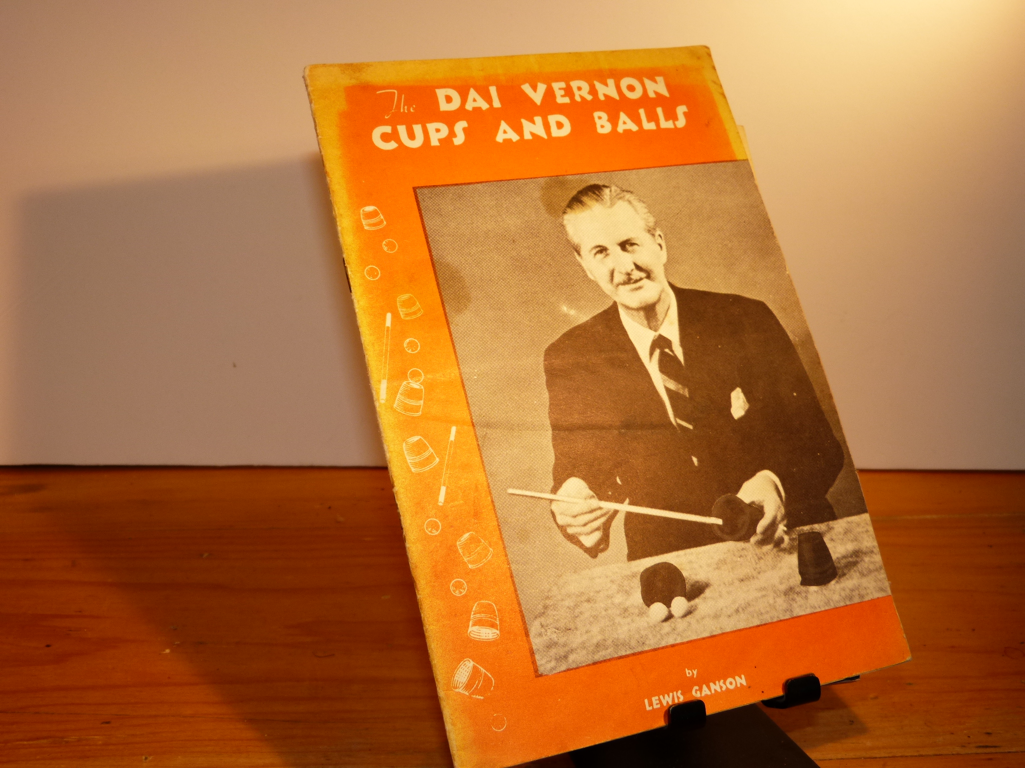 Cups and Balls by Dai Vernon — photograph 1 of 1