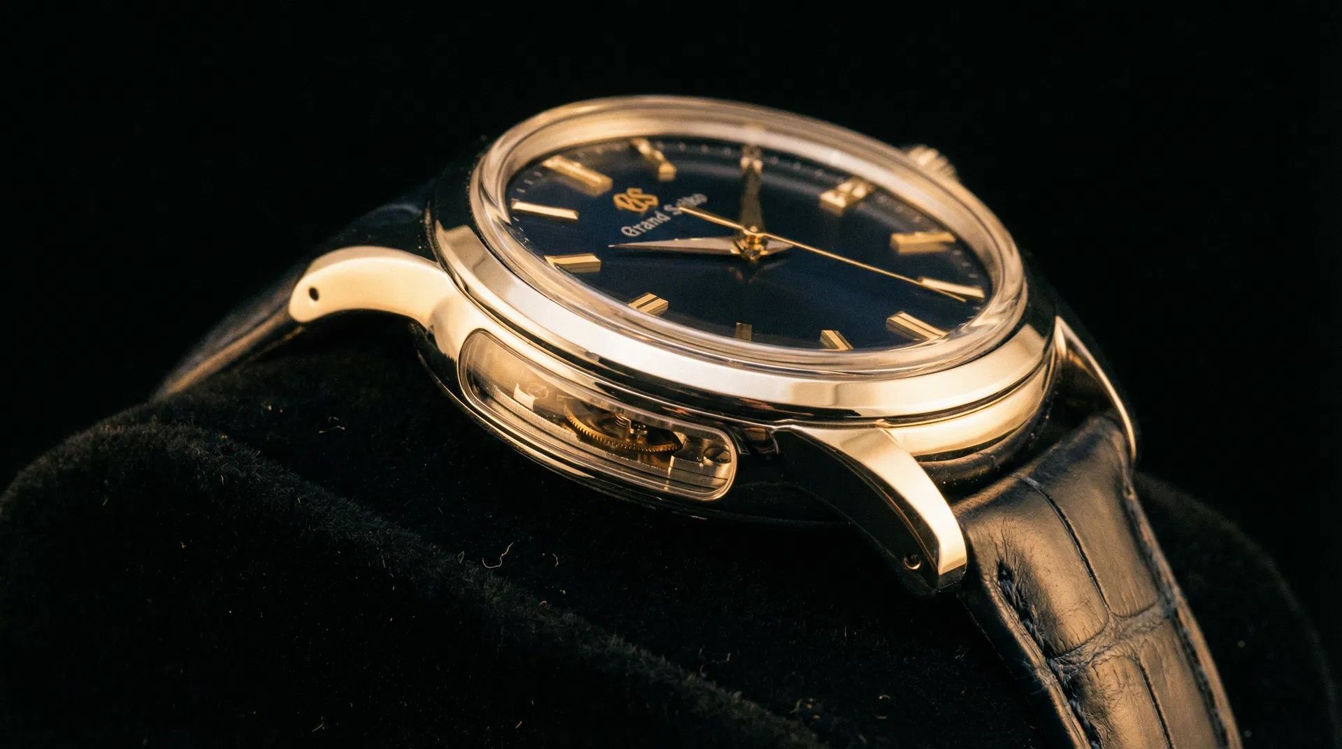 Authenticated luxury timepiece — Patek Philippe, Rolex, Audemars Piguet available at 13th Time