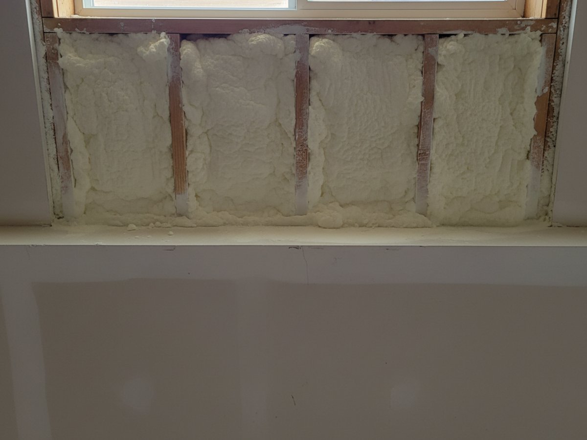 Closed Cell Spray Foam in Evanston