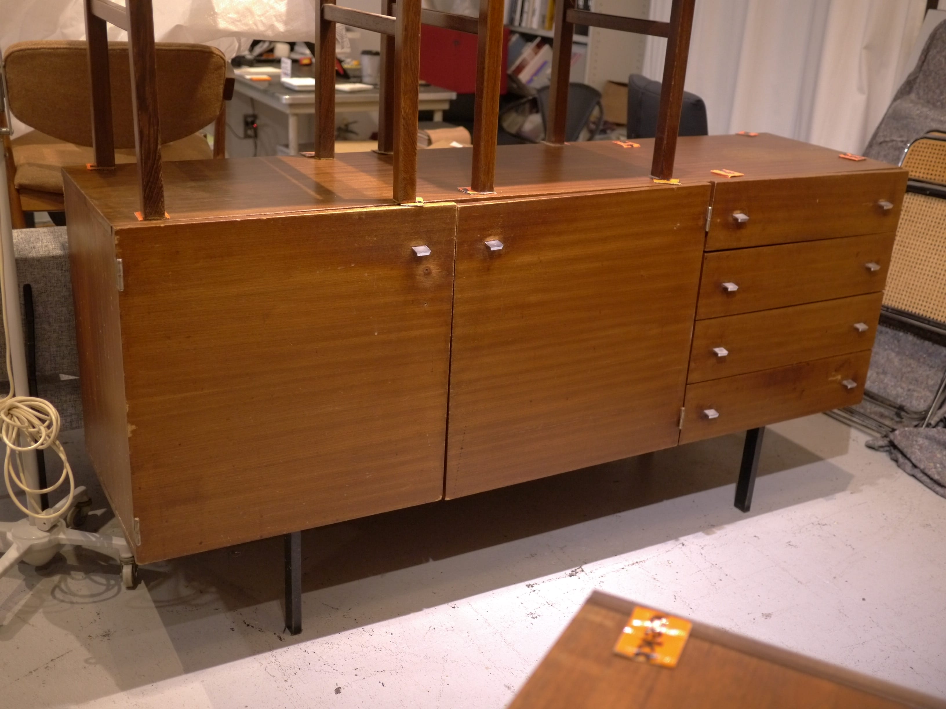 8-65 Pierre Guariche "1840"