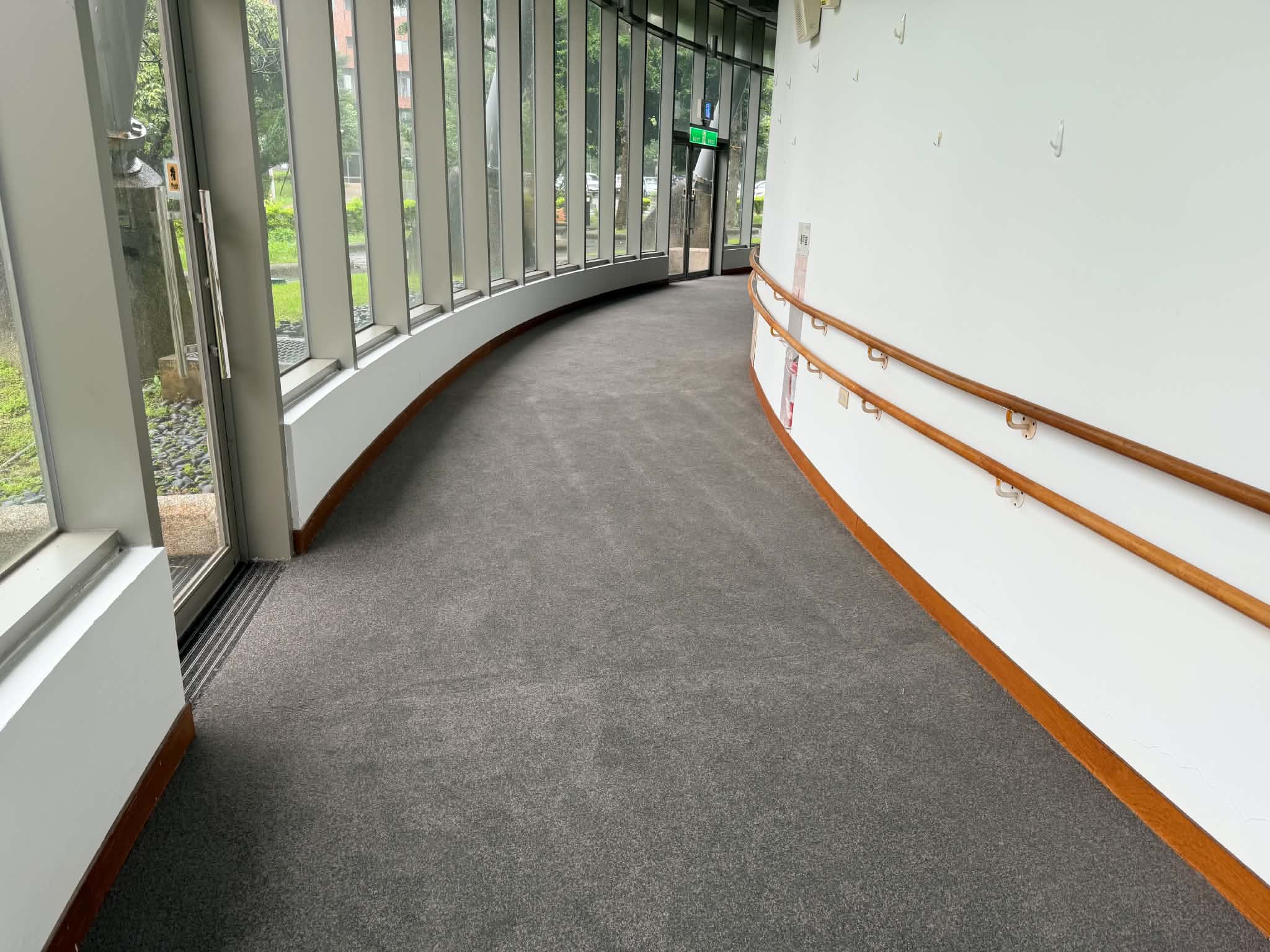 新北市金山區養老院|滿鋪地毯鋪設工程|OYAN奧揚地毯商業空間施工實績