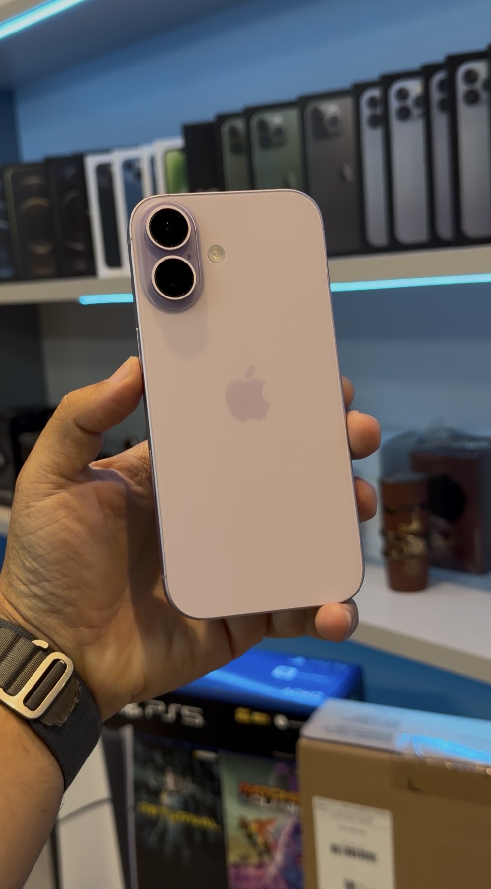 iPhone 17 256GB 100% 2 CICLOS SEMI-ZERO