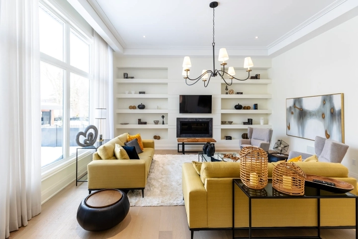Modern Custom Home Construction with Contemporary Interiors in Vaughan, ON