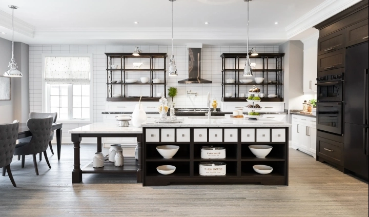 Modern Custom Home Construction with Contemporary Interiors in Vaughan, ON