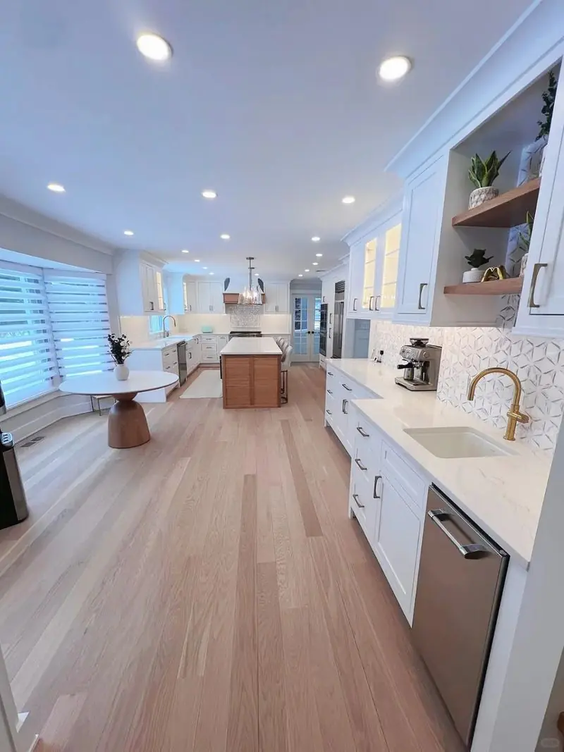 Modern Bright Kitchen Remodel in Los Angeles