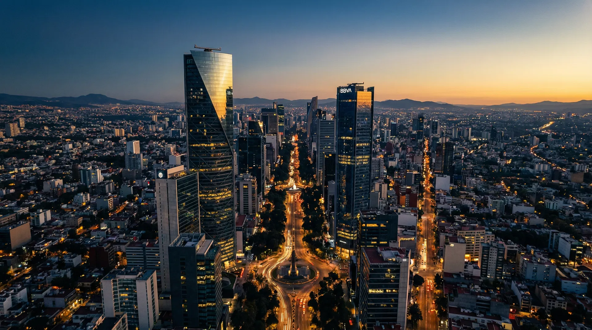 Vista aérea de la Ciudad de México al atardecer