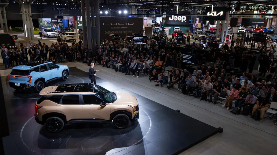 비싼 가전제품 취급받기는 싫거든요