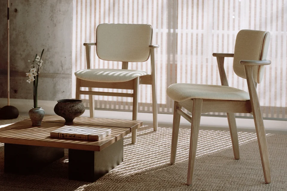 핀란드 디자인의 자부심, 아르텍 ‘도무스 체어’의 새로운 변신