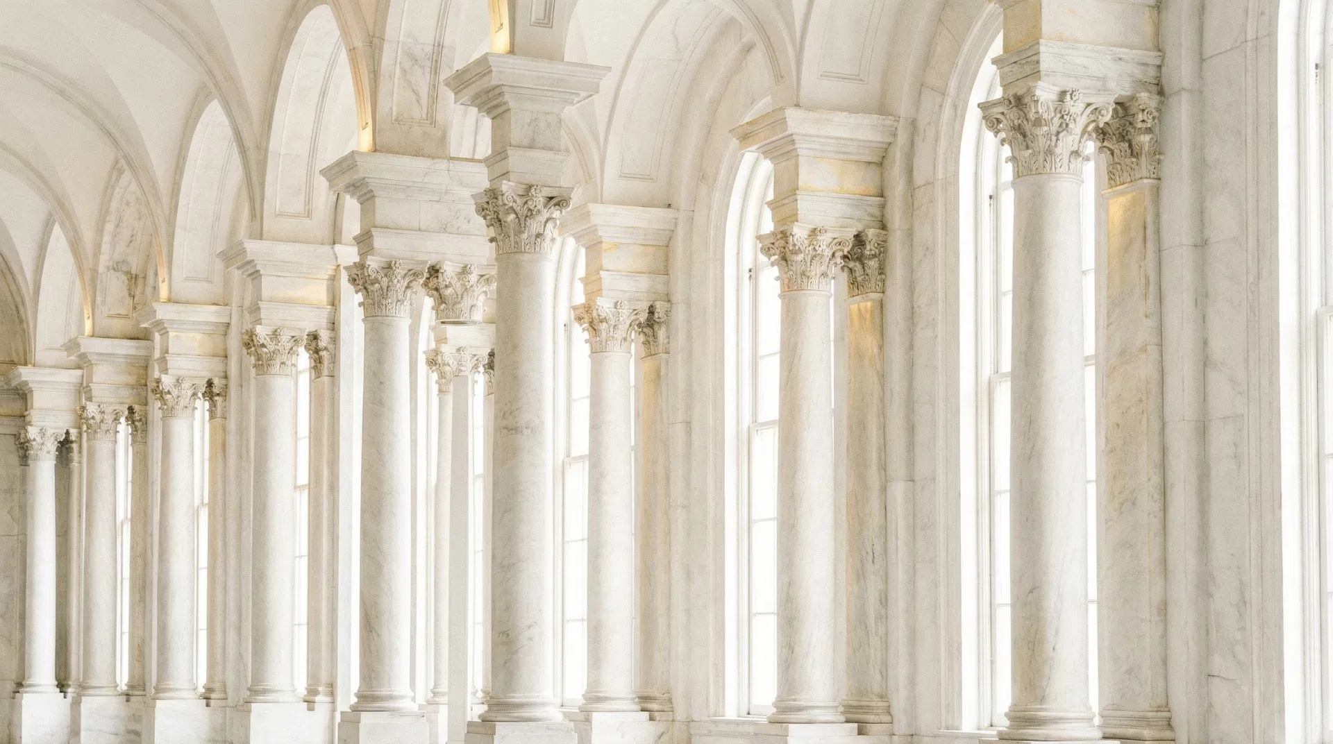 Kolumny — symbol prawa i sprawiedliwości