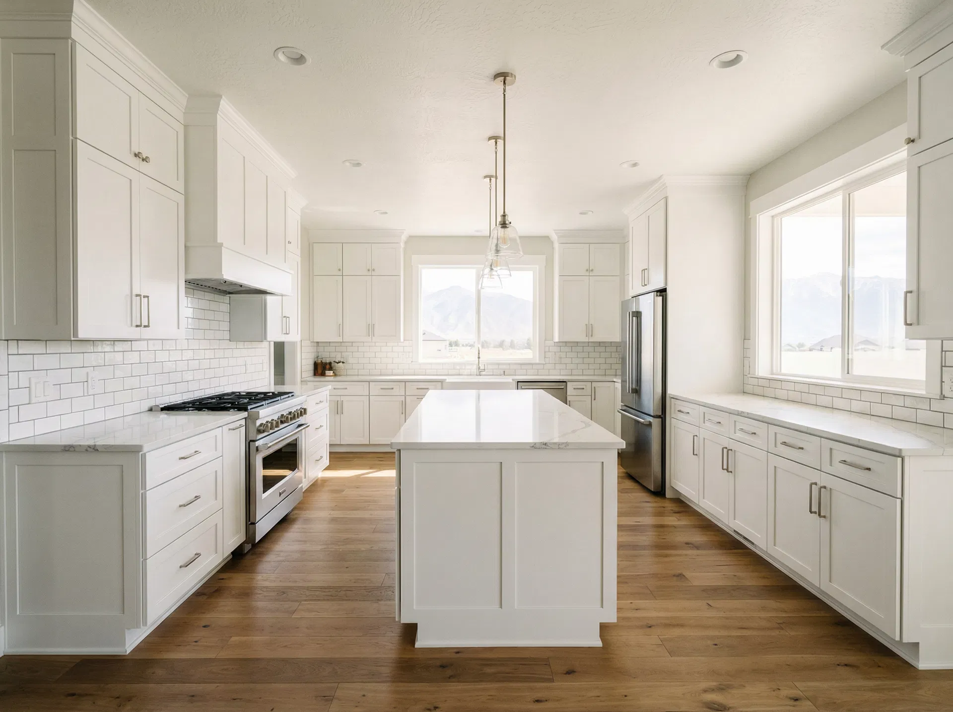 Bright White Shaker Kitchen