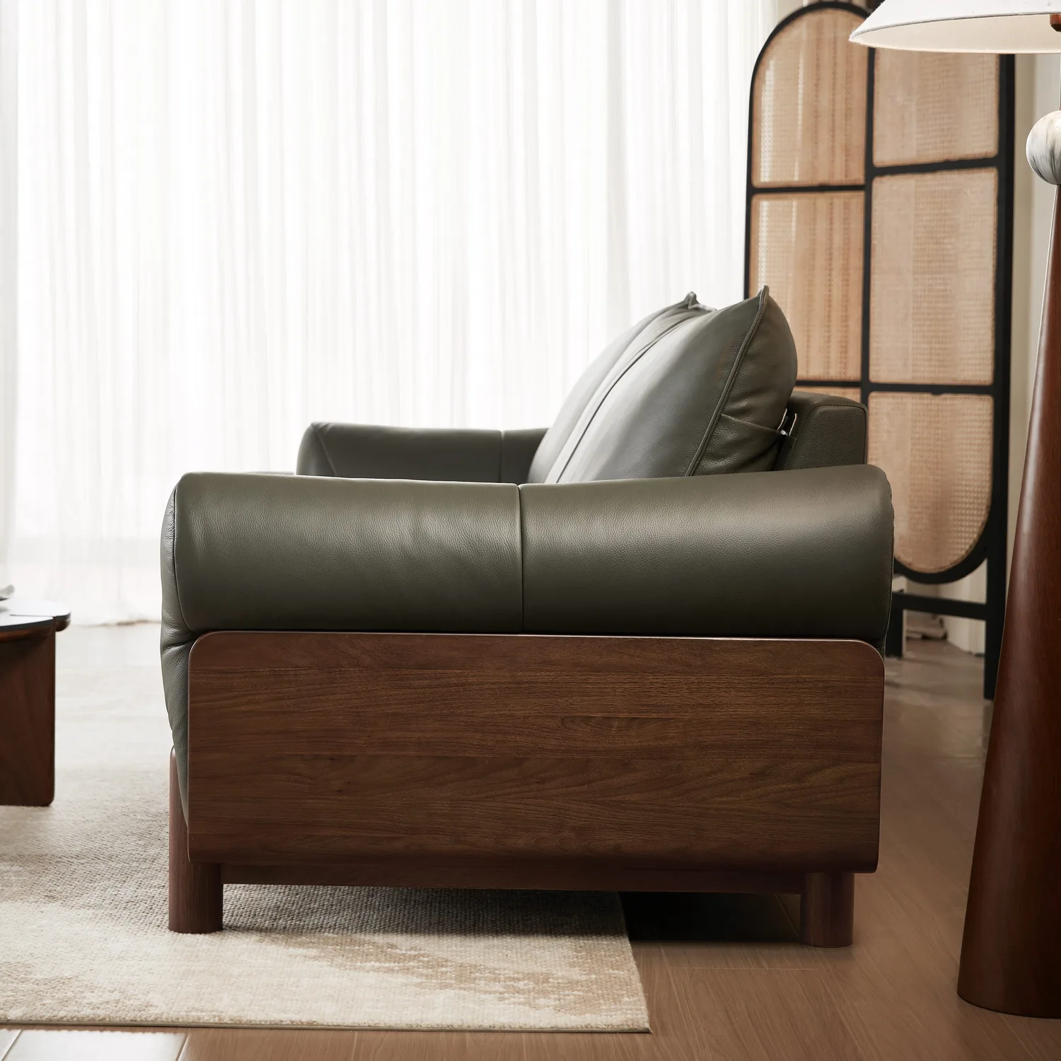 Siena Leather Sofa (Natural Walnut) 6