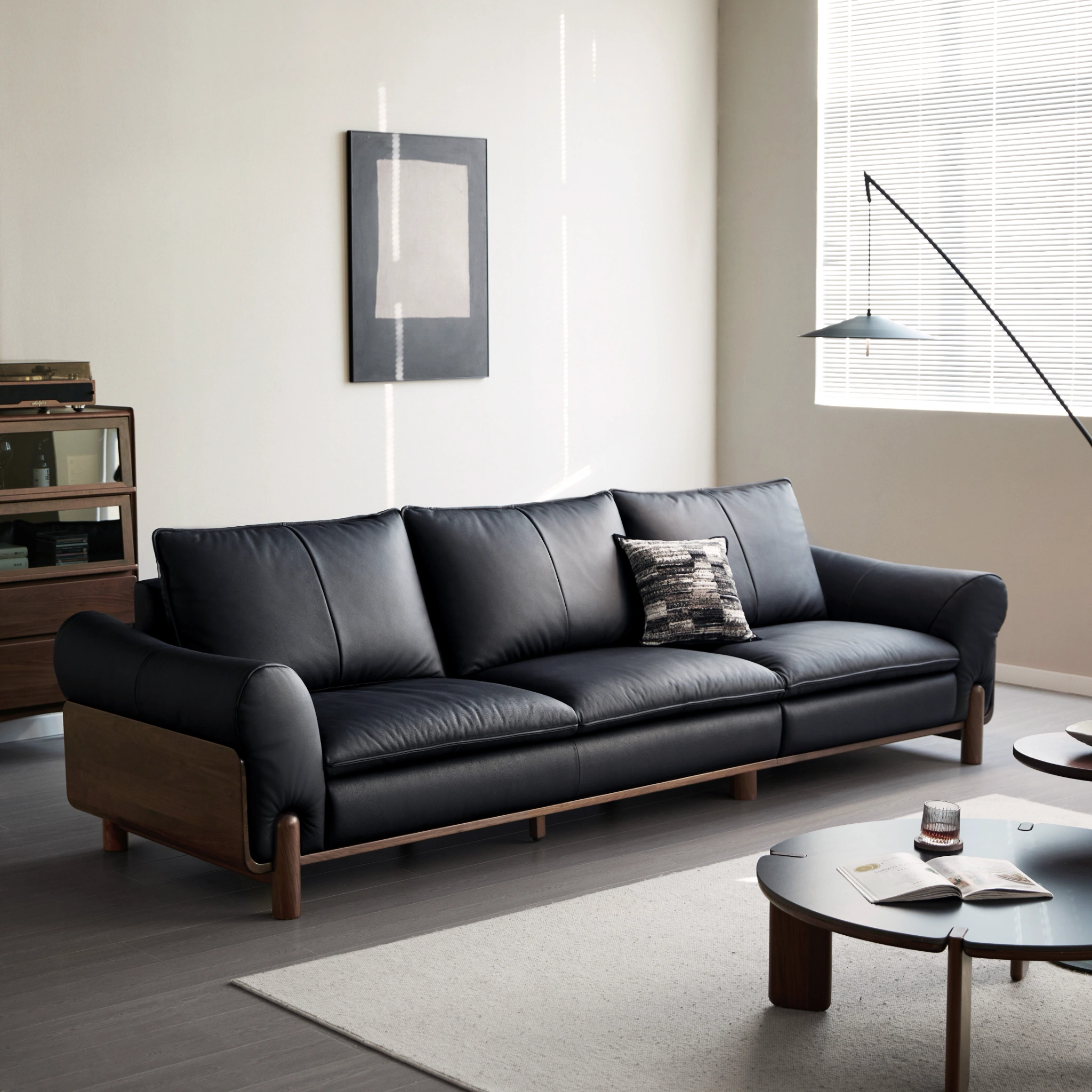 Siena Leather Sofa (Mountain Ash) 3
