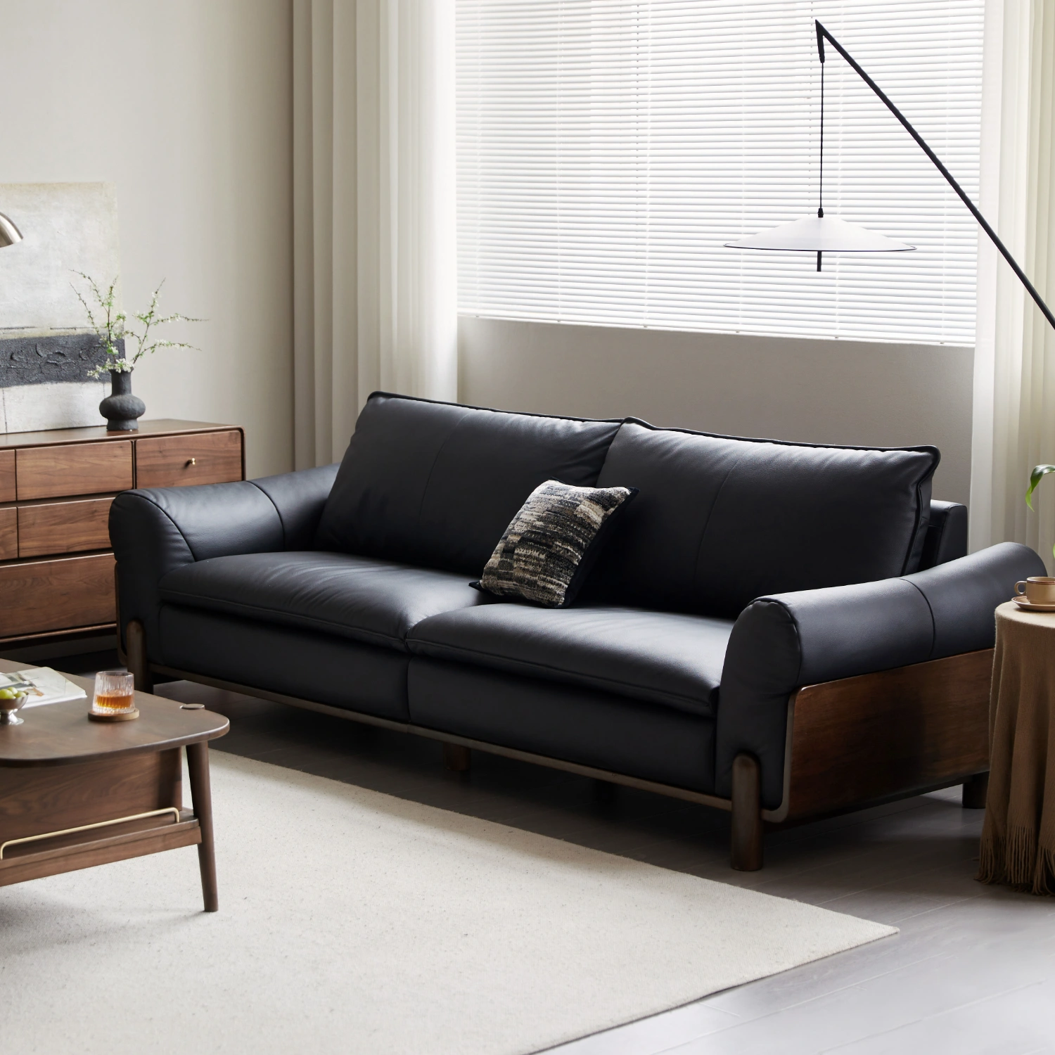 Siena Leather Sofa (Mountain Ash) 5