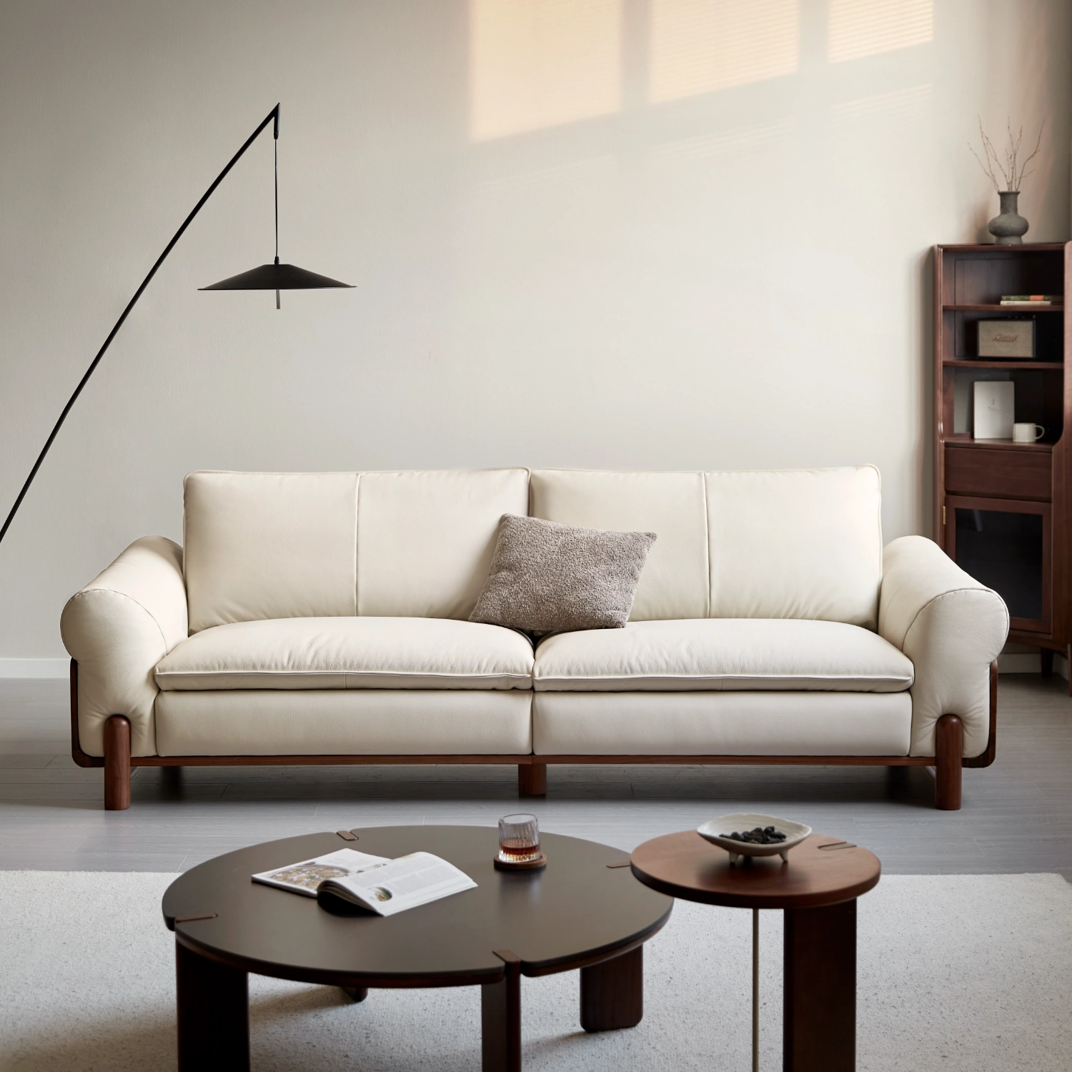 Siena Leather Sofa (Mountain Ash) 13