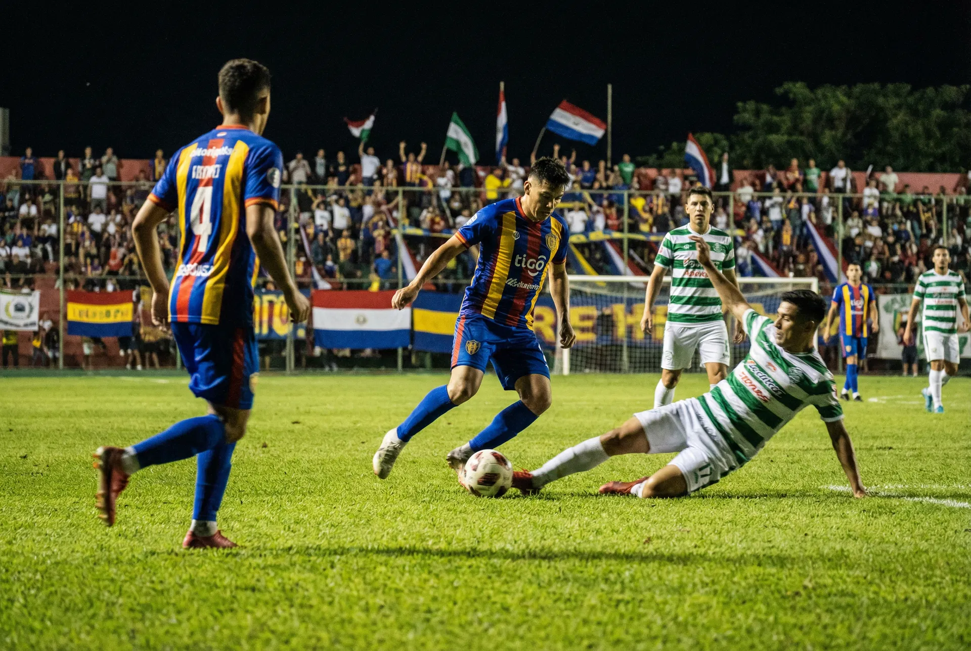 Partido en la Liga Guaraní Pro